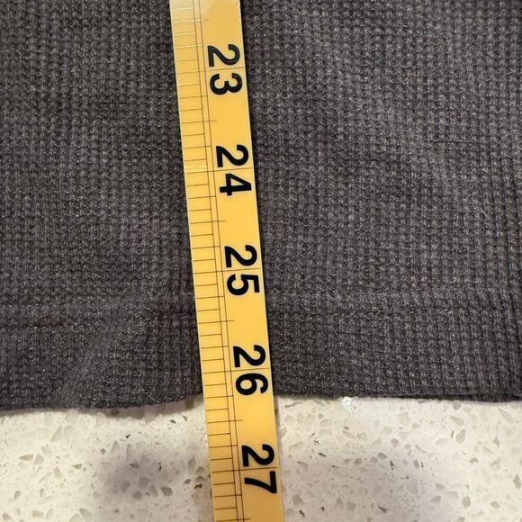 St. John’s Bay Men Gray Henley Long Sleeve Thermal Shirt Medium Layering Fall - Picture 5 of 5